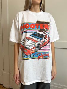 hooters racing tee