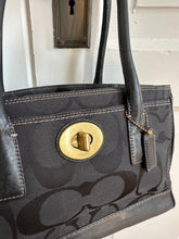 Load image into Gallery viewer, coach shoulder bag