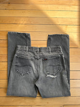 Load image into Gallery viewer, super faded lee jeans 32x29