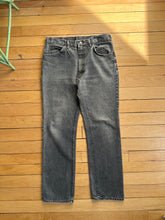 Load image into Gallery viewer, super faded lee jeans 32x29