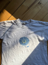 Load image into Gallery viewer, 90s jacob daisy tee